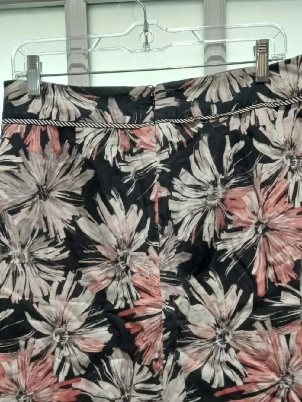 Liz Claiborne Women Floral Skirt Size 8